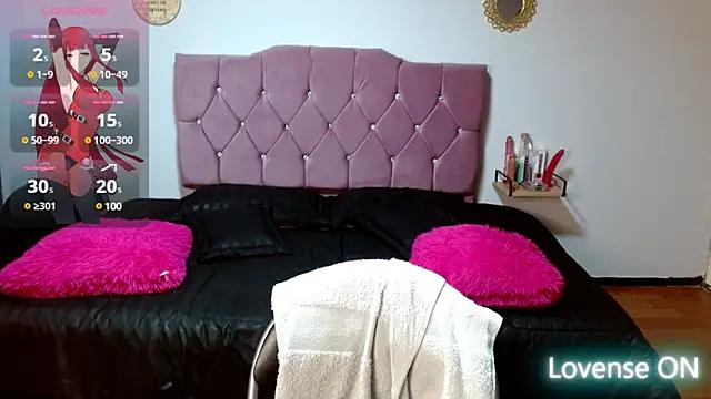 Girls: Stay up-to-date with the latest immersive cam streams gallery and try the most sensual entertainers flaunt their aroused bushes and steaming hot physiques as they lay bare and cum.