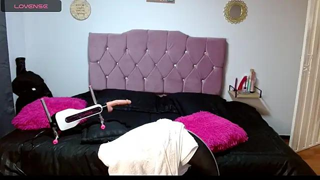 Girls: Stay up-to-date with the latest immersive cam streams gallery and try the most sensual entertainers flaunt their aroused bushes and steaming hot physiques as they lay bare and cum.