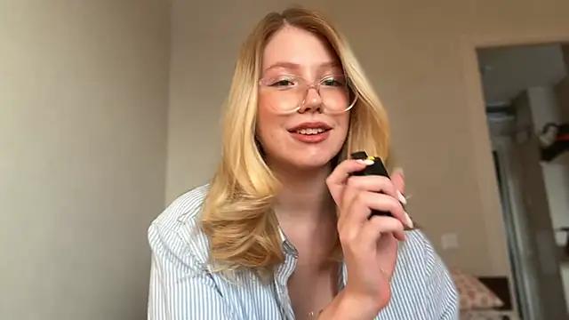 Girls: Stay up-to-date with the latest immersive cam streams gallery and try the most sensual entertainers flaunt their aroused bushes and steaming hot physiques as they lay bare and cum.