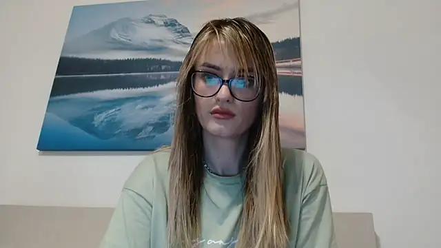Girls: Stay up-to-date with the latest immersive cam streams gallery and try the most sensual entertainers flaunt their aroused bushes and steaming hot physiques as they lay bare and cum.