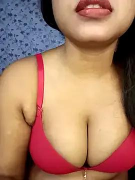 Hotlisa from StripChat is Freechat