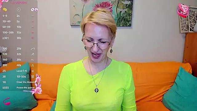 Girls: Stay up-to-date with the latest immersive cam streams gallery and try the most sensual entertainers flaunt their aroused bushes and steaming hot physiques as they lay bare and cum.