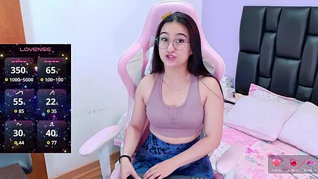 Girls: Stay up-to-date with the latest immersive cam streams gallery and try the most sensual entertainers flaunt their aroused bushes and steaming hot physiques as they lay bare and cum.