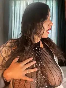 im_marianaG from StripChat is Freechat