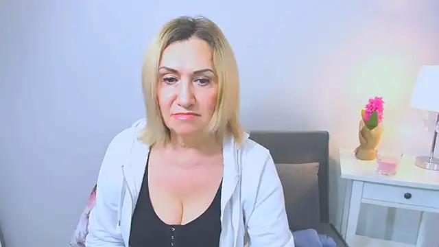 Girls: Stay up-to-date with the latest immersive cam streams gallery and try the most sensual entertainers flaunt their aroused bushes and steaming hot physiques as they lay bare and cum.