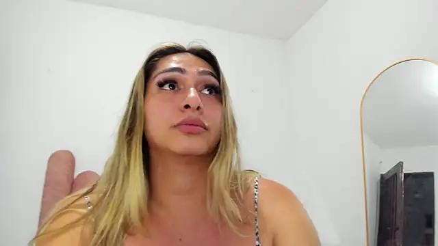 Girls: Stay up-to-date with the latest immersive cam streams gallery and try the most sensual entertainers flaunt their aroused bushes and steaming hot physiques as they lay bare and cum.