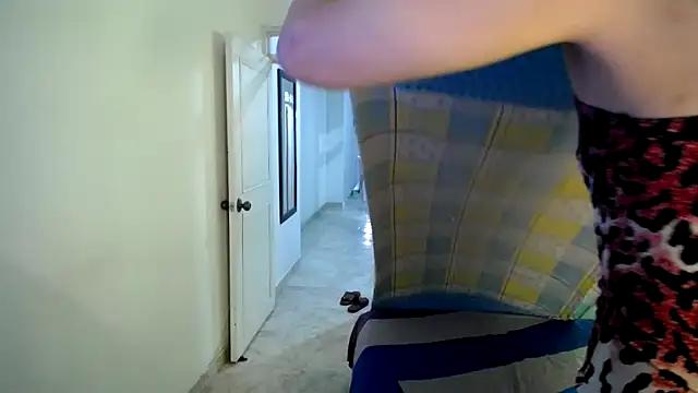 Girls: Stay up-to-date with the latest immersive cam streams gallery and try the most sensual entertainers flaunt their aroused bushes and steaming hot physiques as they lay bare and cum.