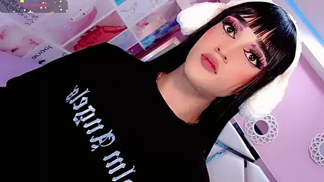 Girls: Stay up-to-date with the latest immersive cam streams gallery and try the most sensual entertainers flaunt their aroused bushes and steaming hot physiques as they lay bare and cum.