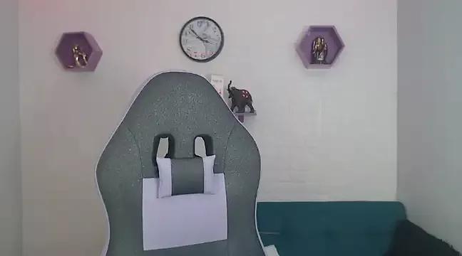 Girls: Stay up-to-date with the latest immersive cam streams gallery and try the most sensual entertainers flaunt their aroused bushes and steaming hot physiques as they lay bare and cum.