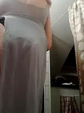 JOHANNA9MOI02 from StripChat is Freechat