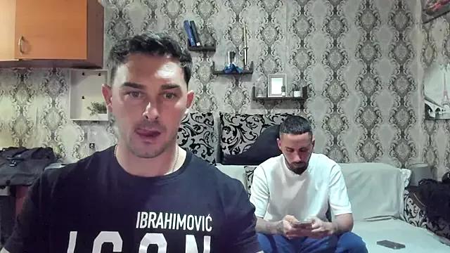 Jonmusclemaster from StripChat is Freechat