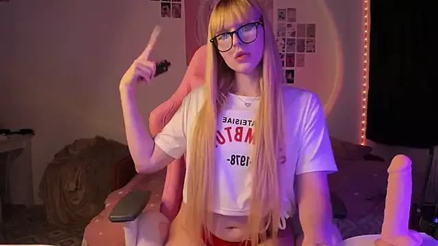 Girls: Stay up-to-date with the latest immersive cam streams gallery and try the most sensual entertainers flaunt their aroused bushes and steaming hot physiques as they lay bare and cum.