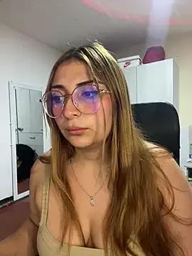 julieta_baron from StripChat is Freechat