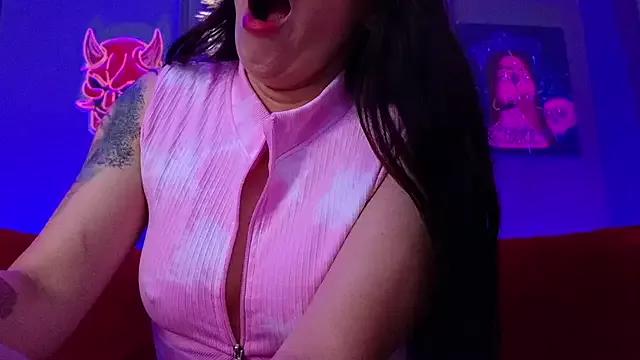 Girls: Stay up-to-date with the latest immersive cam streams gallery and try the most sensual entertainers flaunt their aroused bushes and steaming hot physiques as they lay bare and cum.