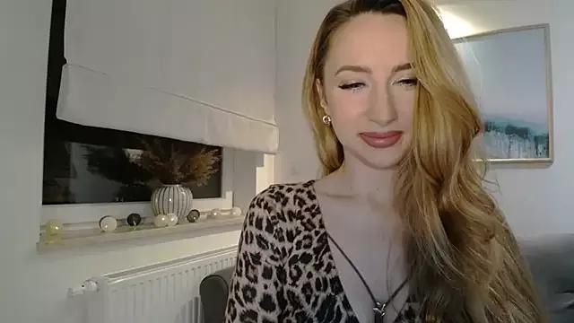 Girls: Stay up-to-date with the latest immersive cam streams gallery and try the most sensual entertainers flaunt their aroused bushes and steaming hot physiques as they lay bare and cum.