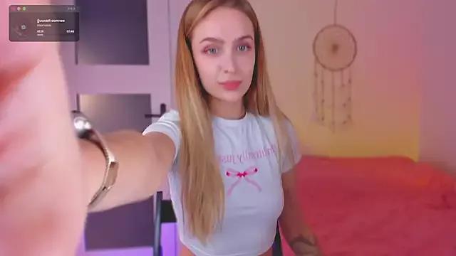 Girls: Stay up-to-date with the latest immersive cam streams gallery and try the most sensual entertainers flaunt their aroused bushes and steaming hot physiques as they lay bare and cum.
