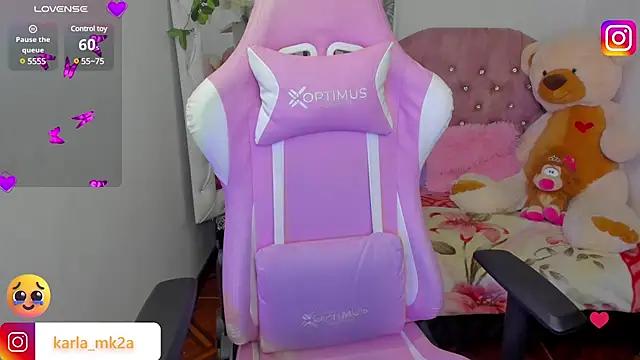 Girls: Stay up-to-date with the latest immersive cam streams gallery and try the most sensual entertainers flaunt their aroused bushes and steaming hot physiques as they lay bare and cum.