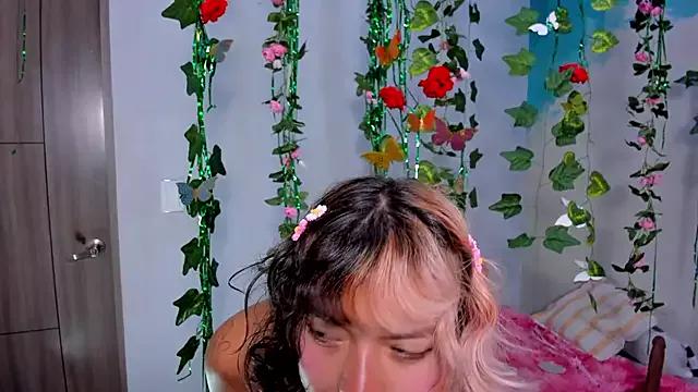 Girls: Stay up-to-date with the latest immersive cam streams gallery and try the most sensual entertainers flaunt their aroused bushes and steaming hot physiques as they lay bare and cum.