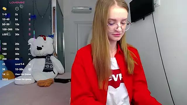 Girls: Stay up-to-date with the latest immersive cam streams gallery and try the most sensual entertainers flaunt their aroused bushes and steaming hot physiques as they lay bare and cum.