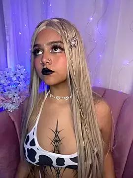 Girls: Stay up-to-date with the latest immersive cam streams gallery and try the most sensual entertainers flaunt their aroused bushes and steaming hot physiques as they lay bare and cum.