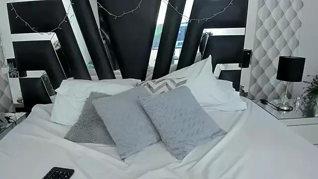 Girls: Stay up-to-date with the latest immersive cam streams gallery and try the most sensual entertainers flaunt their aroused bushes and steaming hot physiques as they lay bare and cum.
