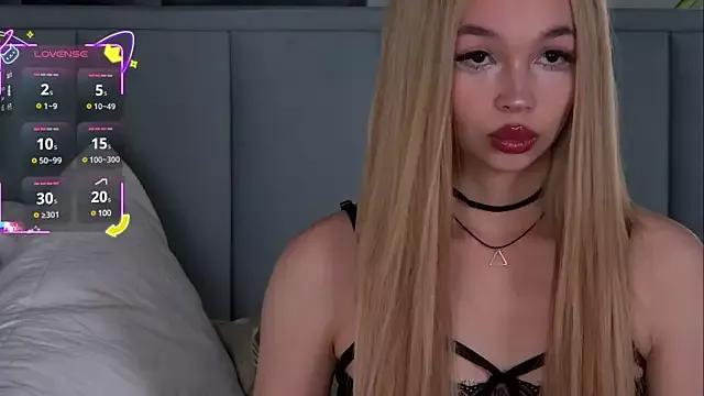 Girls: Stay up-to-date with the latest immersive cam streams gallery and try the most sensual entertainers flaunt their aroused bushes and steaming hot physiques as they lay bare and cum.