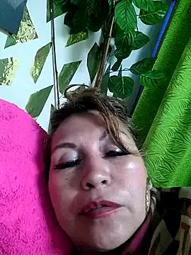 Kazsandraa from StripChat is Freechat