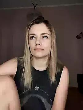 Photos of KrissSexi from StripChat is Freechat