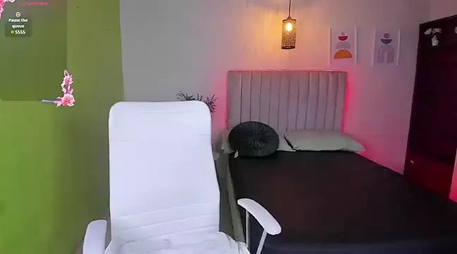 Girls: Stay up-to-date with the latest immersive cam streams gallery and try the most sensual entertainers flaunt their aroused bushes and steaming hot physiques as they lay bare and cum.