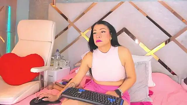 Girls: Stay up-to-date with the latest immersive cam streams gallery and try the most sensual entertainers flaunt their aroused bushes and steaming hot physiques as they lay bare and cum.