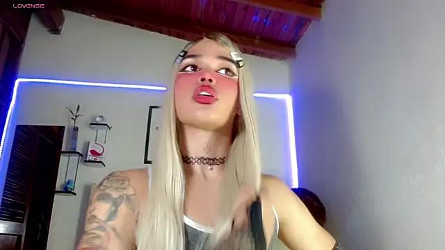 Girls: Stay up-to-date with the latest immersive cam streams gallery and try the most sensual entertainers flaunt their aroused bushes and steaming hot physiques as they lay bare and cum.
