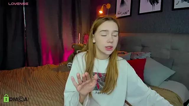 Lesi_Moonie01 from StripChat is Freechat