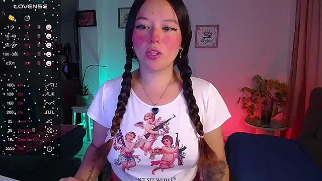 Girls: Stay up-to-date with the latest immersive cam streams gallery and try the most sensual entertainers flaunt their aroused bushes and steaming hot physiques as they lay bare and cum.