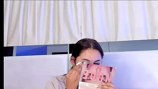 LexyRobert from StripChat is Freechat