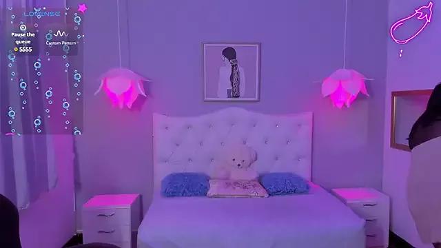 Girls: Stay up-to-date with the latest immersive cam streams gallery and try the most sensual entertainers flaunt their aroused bushes and steaming hot physiques as they lay bare and cum.