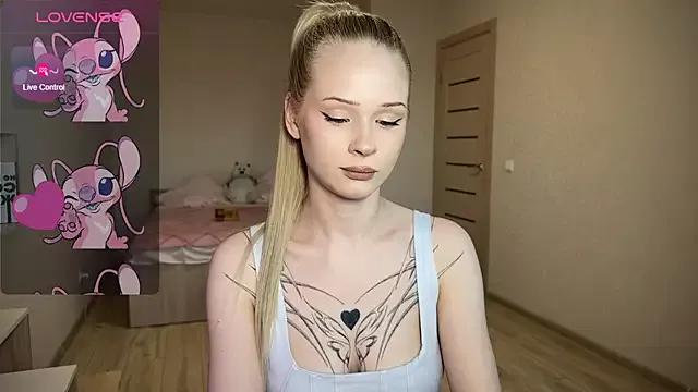 Girls: Stay up-to-date with the latest immersive cam streams gallery and try the most sensual entertainers flaunt their aroused bushes and steaming hot physiques as they lay bare and cum.