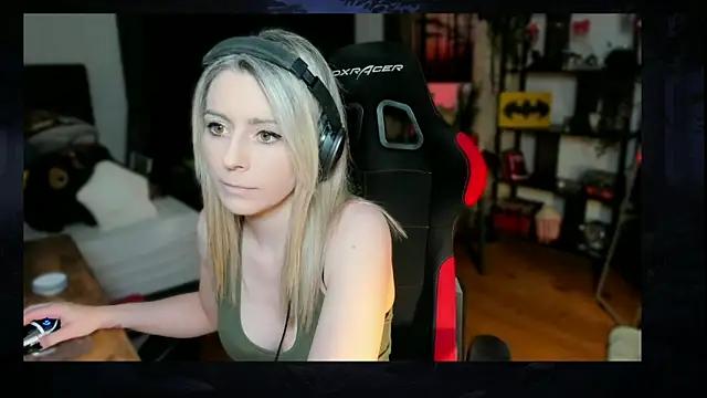 Girls: Stay up-to-date with the latest immersive cam streams gallery and try the most sensual entertainers flaunt their aroused bushes and steaming hot physiques as they lay bare and cum.