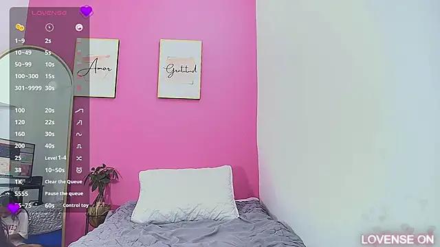 Girls: Stay up-to-date with the latest immersive cam streams gallery and try the most sensual entertainers flaunt their aroused bushes and steaming hot physiques as they lay bare and cum.