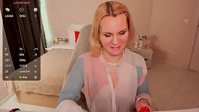 Girls: Stay up-to-date with the latest immersive cam streams gallery and try the most sensual entertainers flaunt their aroused bushes and steaming hot physiques as they lay bare and cum.