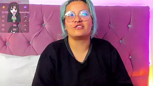 Girls: Stay up-to-date with the latest immersive cam streams gallery and try the most sensual entertainers flaunt their aroused bushes and steaming hot physiques as they lay bare and cum.
