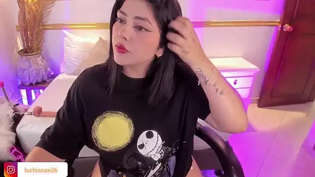 Girls: Stay up-to-date with the latest immersive cam streams gallery and try the most sensual entertainers flaunt their aroused bushes and steaming hot physiques as they lay bare and cum.
