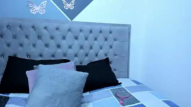 Girls: Stay up-to-date with the latest immersive cam streams gallery and try the most sensual entertainers flaunt their aroused bushes and steaming hot physiques as they lay bare and cum.
