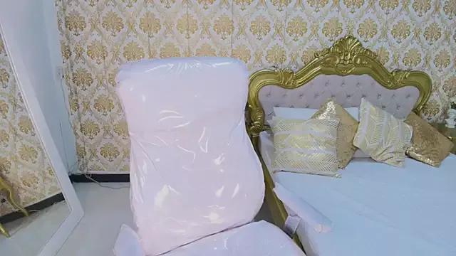 luna_chanelle from StripChat is Freechat