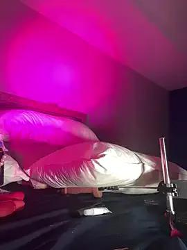 LunalustycumslutPornstar from StripChat is Freechat
