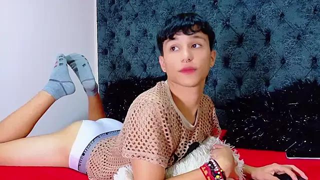 MarckPassion from StripChat is Freechat