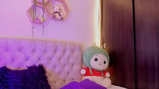 mariam_hill from StripChat is Freechat