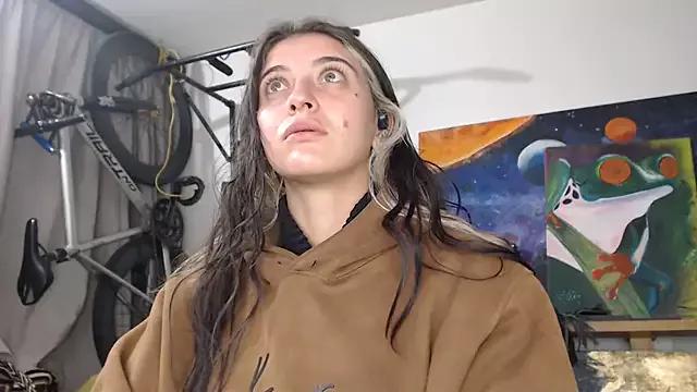 mariecam420 from StripChat is Freechat