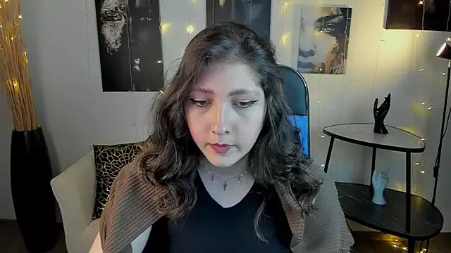 Mary_Miiller from StripChat is Freechat