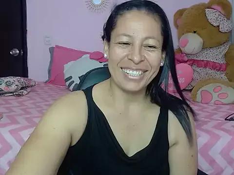 Girls: Stay up-to-date with the latest immersive cam streams gallery and try the most sensual entertainers flaunt their aroused bushes and steaming hot physiques as they lay bare and cum.