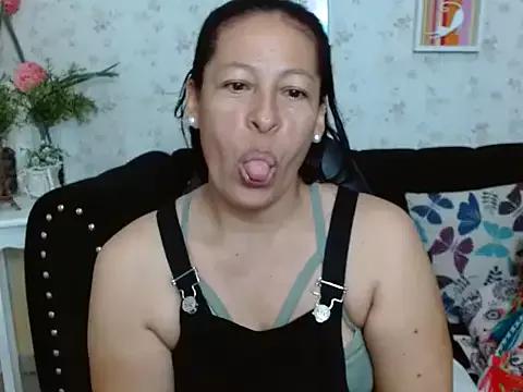 Girls: Stay up-to-date with the latest immersive cam streams gallery and try the most sensual entertainers flaunt their aroused bushes and steaming hot physiques as they lay bare and cum.